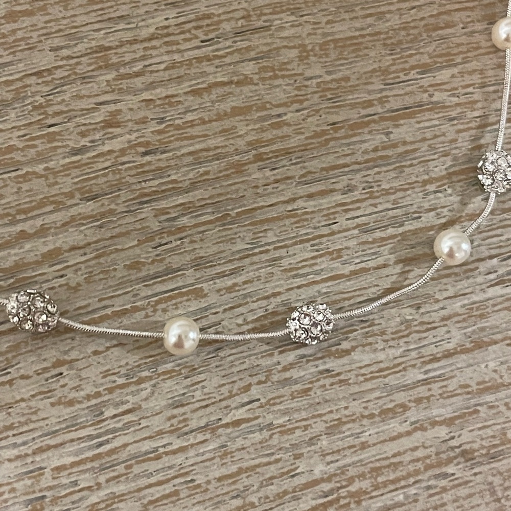 Classics silver-tone white pearl fireball ajustable necklace - Picture 6 of 8